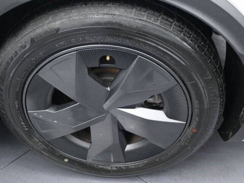 2023 Toyota Prius LE