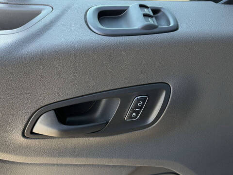 2025 Ford Transit 250