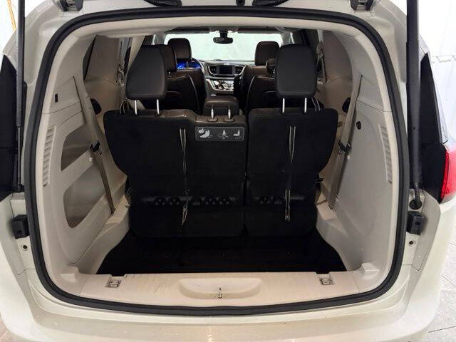 2019 Chrysler Pacifica Touring L
