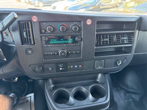 2023 GMC Savana 2500