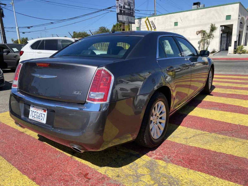 2013 Chrysler 300