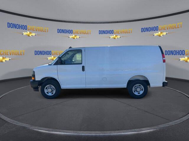 2025 Chevrolet Express 2500