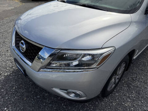 2014 Nissan Pathfinder SL