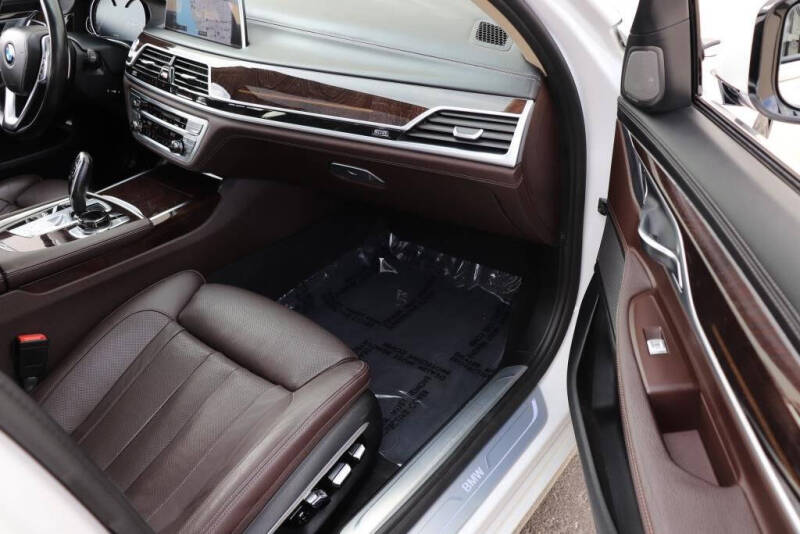 2016 BMW 7 Series 740i
