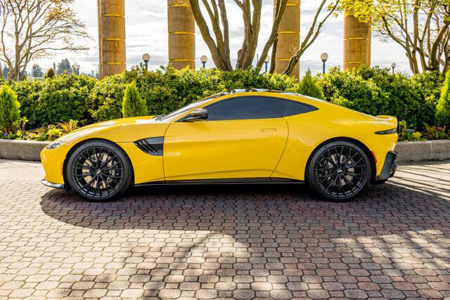 2023 Aston Martin Vantage