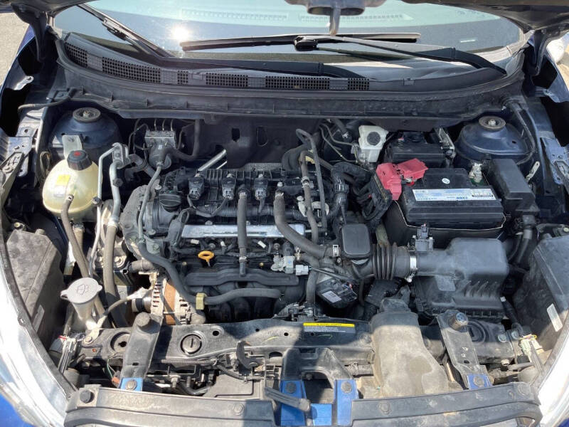 2019 Nissan Kicks SR