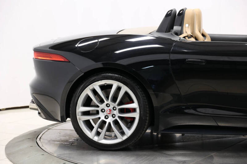 2014 Jaguar F-TYPE V8 S