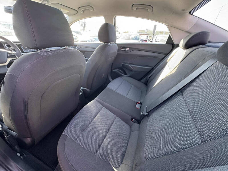 2022 Hyundai Accent SE