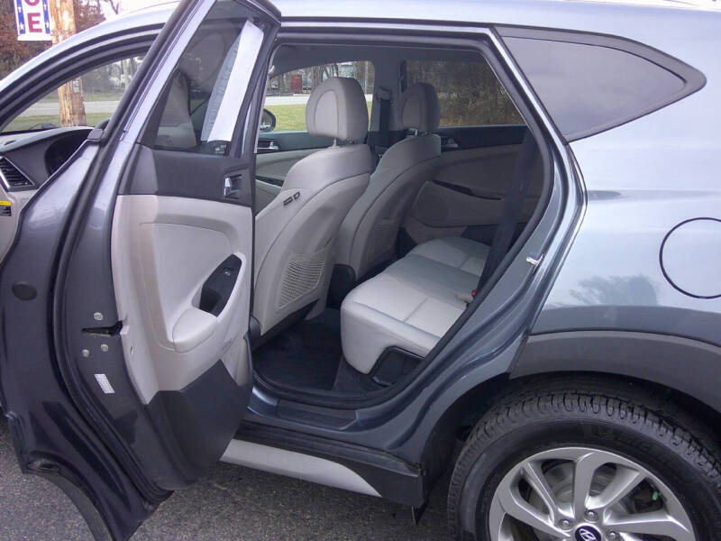 2017 Hyundai Tucson SE