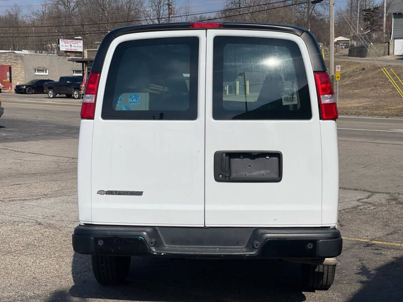 2020 Chevrolet Express 2500