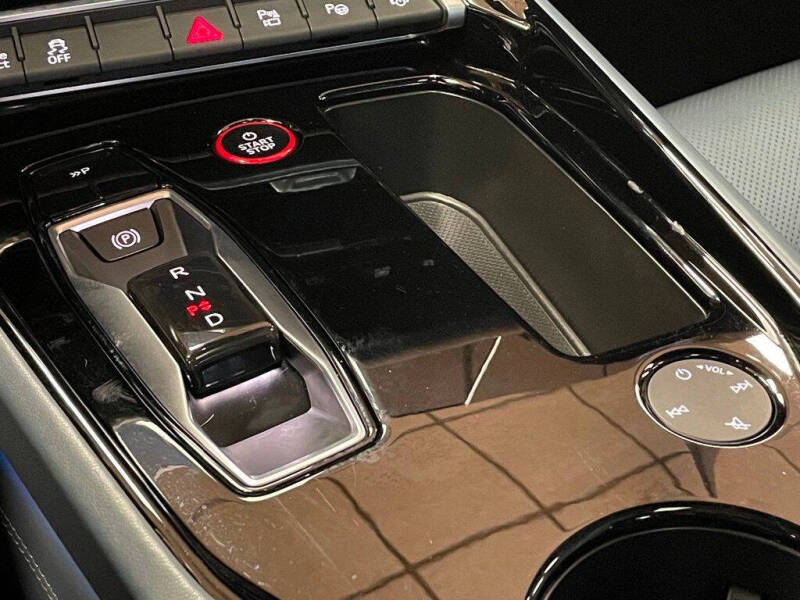 2022 Audi e-tron GT quattro Prestige