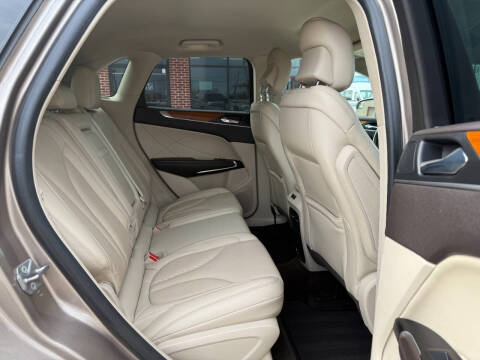 2019 Lincoln MKC Select