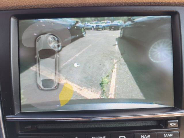 2011 Porsche Panamera 4