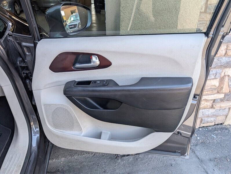 2017 Chrysler Pacifica Limited