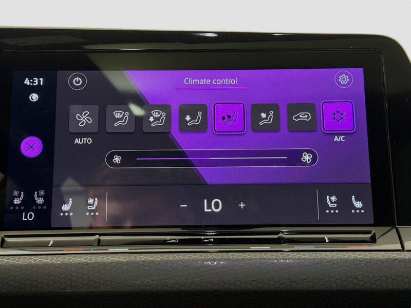 2024 Volkswagen Golf GTI SE