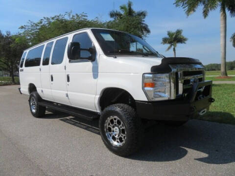 2014 Ford E-Series E-350 SD XLT