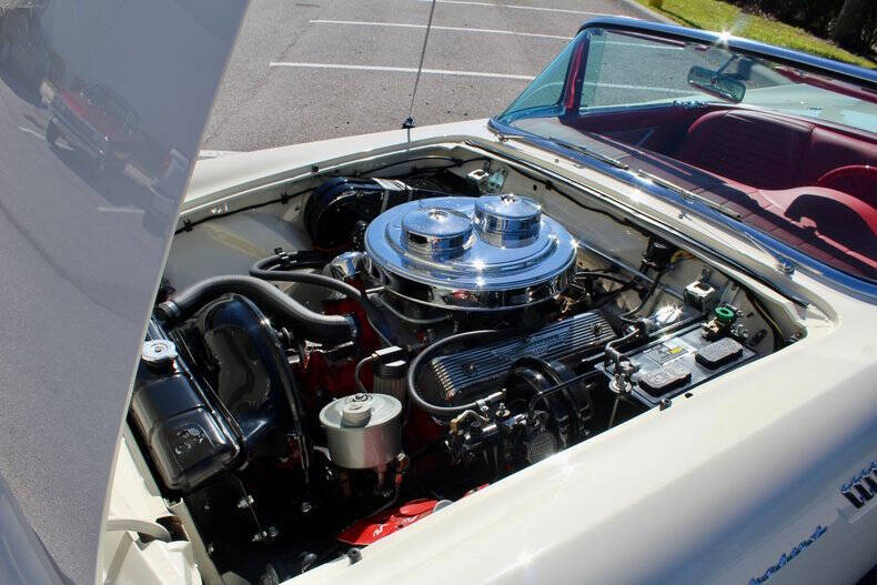 1957 Ford Thunderbird