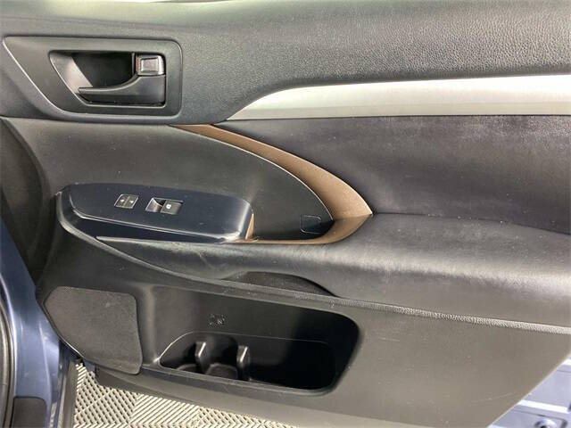 2018 Toyota Highlander LE