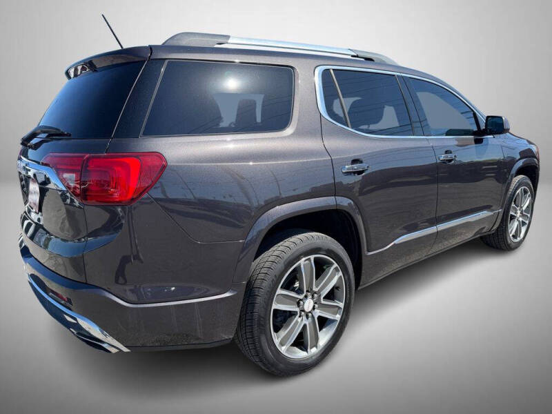 2018 GMC Acadia Denali