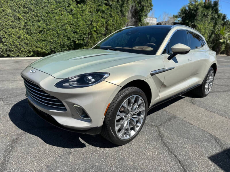 2021 Aston Martin DBX