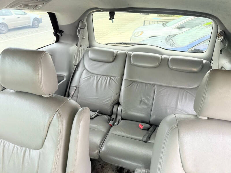 2005 Toyota Sienna