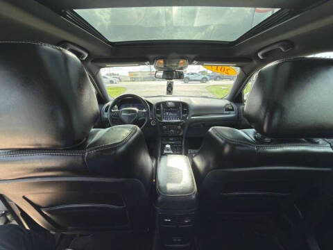 2017 Chrysler 300 S
