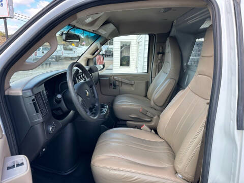 2018 Chevrolet Express 2500