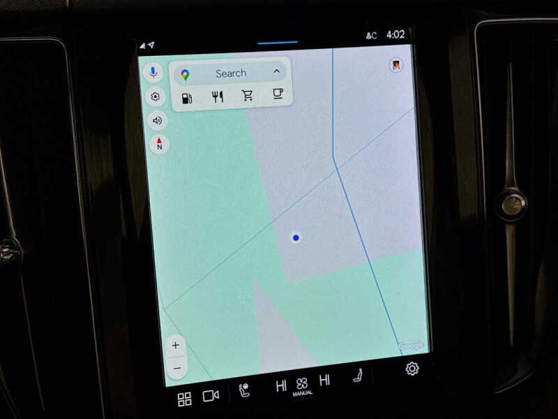 2023 Volvo XC60 B5 Plus Dark Theme