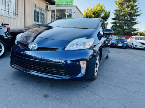 2014 Toyota Prius Three