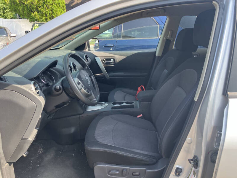 2011 Nissan Rogue SV