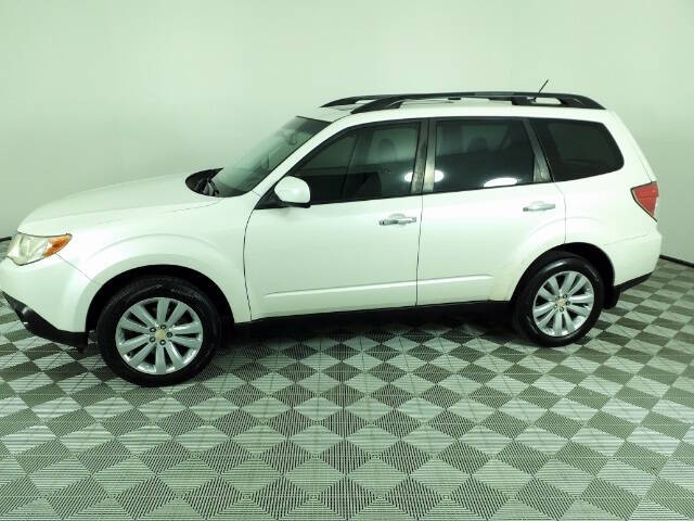 Used 2011 Subaru Forester X Premium Package with VIN JF2SHADC3BH714822 for sale in Peoria, AZ