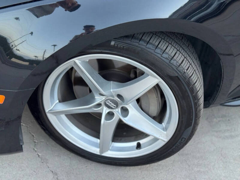 2017 Audi A4 2.0T quattro Premium Plus