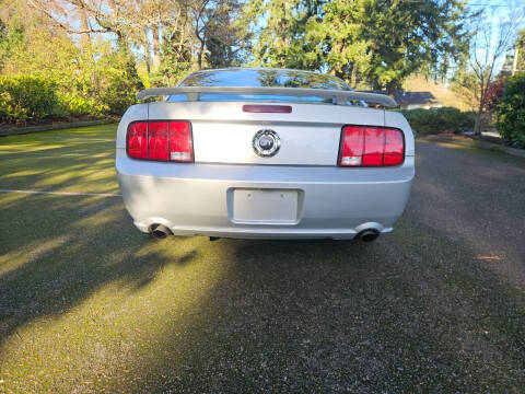 2006 Ford Mustang GT Deluxe