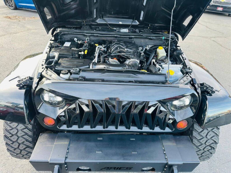 2013 Jeep Wrangler Unlimited Sahara