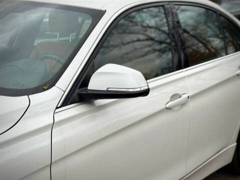 2018 BMW 3 Series 330i xDrive