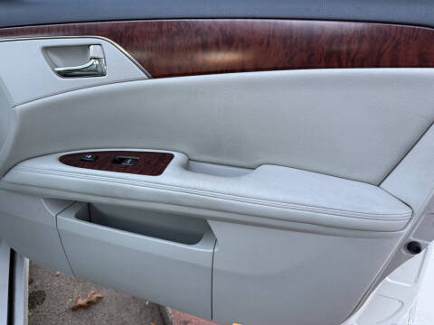 2011 Toyota Avalon Limited