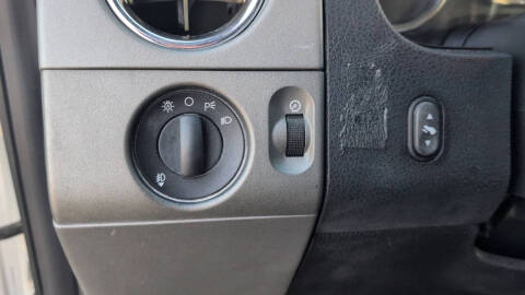 2008 Lincoln Mark LT