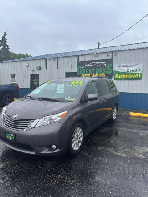 2013 Toyota Sienna for sale at GREATNESS AUTO SALES in Green Bay, WI