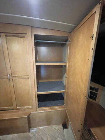 2017 Winnebago Forza 36G