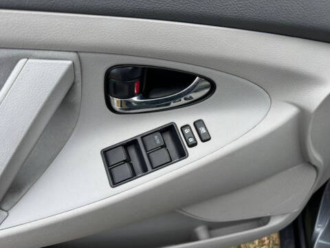 2009 Toyota Camry LE