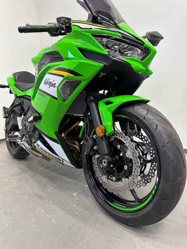 2025 Kawasaki Ninja 650 ABS KRT Edition