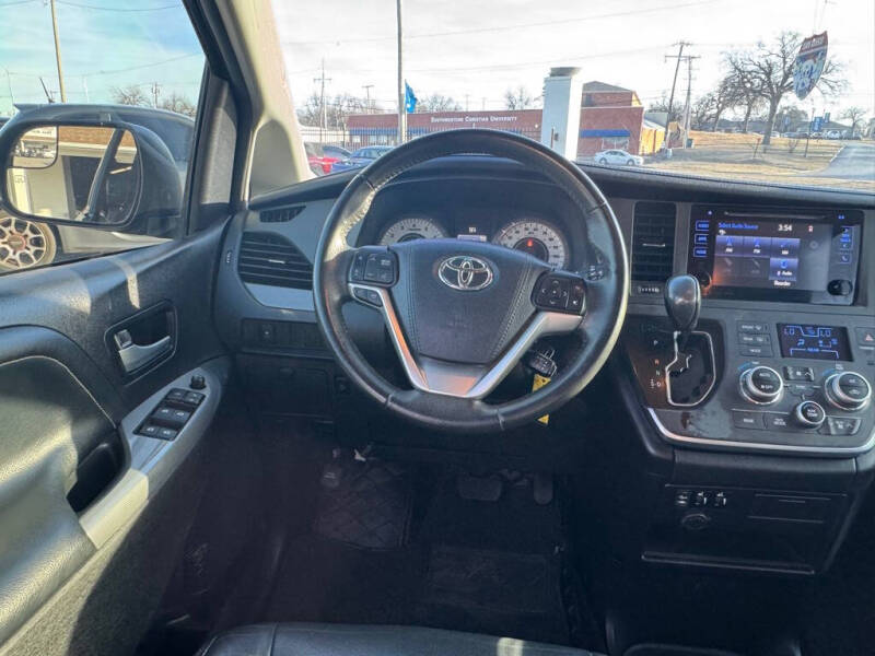 2017 Toyota Sienna