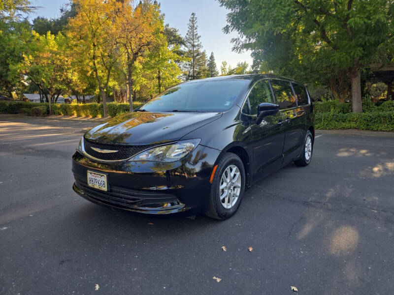 2017 Chrysler Pacifica LX