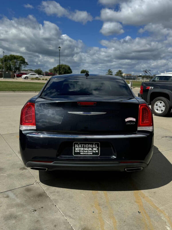 2019 Chrysler 300 Touring L
