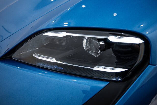 2025 Porsche Taycan Turbo GT w/ Weissach Package