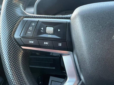 2022 Mitsubishi Outlander ES