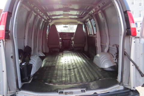 2017 GMC Savana 2500