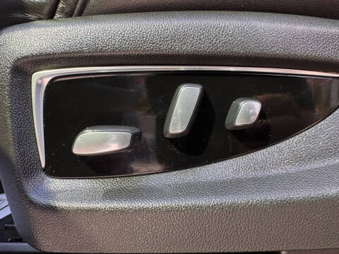 2018 Cadillac Escalade ESV Luxury