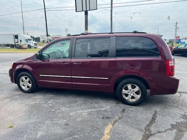 2009 Dodge Grand Caravan SXT photo 3