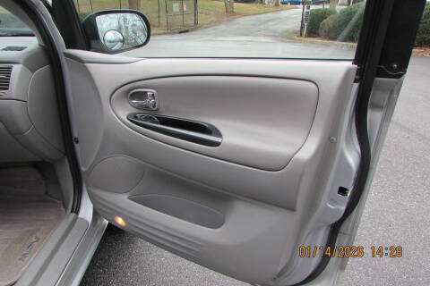 2003 Mazda MPV ES